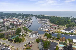 532 Dyckman Ave, South Haven, MI 49090 - Photo 20