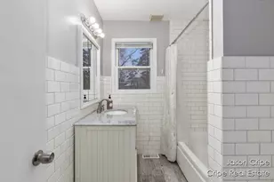 1365 Lancaster Ave NW, Grand Rapids, MI 49504 - Photo 10