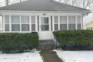 833 Backus St, Jackson, MI 49202 - Photo 1