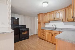 1306 Franklin Ave, Albion, MI 49224 - Photo 6