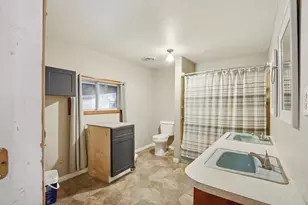 1306 Franklin Ave, Albion, MI 49224 - Photo 8