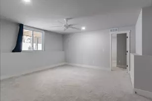 72268 Beacon Ct, South Haven, MI 49090 - Photo 12