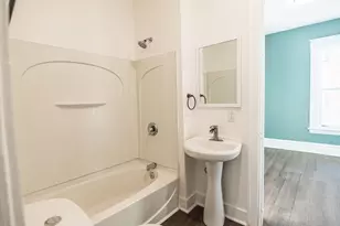 1222 Wealthy St SE, Grand Rapids, MI 49506 - Photo 18