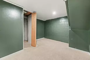 1221 Cambridge Dr, Kalamazoo, MI 49001 - Photo 18