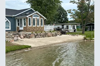 3389 Mary Ann Drive, Hillsdale, MI 49242 - Photo 4