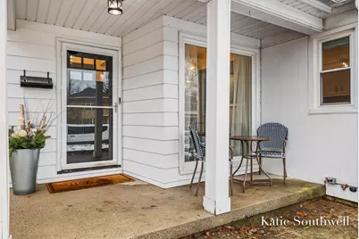 2610 Albert Drive SE, Grand Rapids, MI 49506 - Photo 2