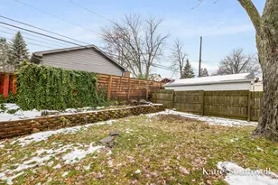 2610 Albert Dr SE, Grand Rapids, MI 49506 - Photo 30