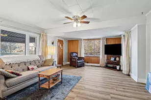 304 Vass Ave, Battle Creek, MI 49014 - Photo 2