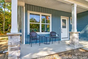 403 Sabine Dr, Muskegon, MI 49442 - Photo 2