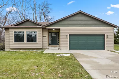 3759 40th Street SW, Grandville, MI 49418 - Photo 2