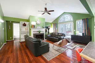 975 Songbird Ln, Holland, MI 49423 - Photo 8
