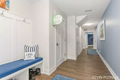 160 Keewatin Way #Unit D/9, Douglas, MI 49406 - Photo 6