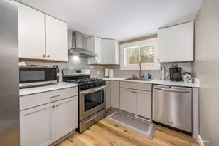 1942 Orchard St, Marquette, MI 49855 - Photo 10