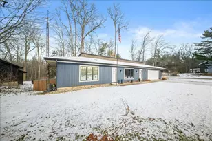 14815 Cross Ln, Spring Lake, MI 49456 - Photo 4