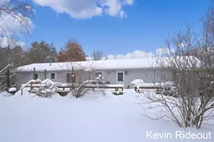 8348 Joelle Dr, Cadillac, MI 49601 - Photo 28