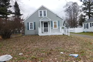 40 W Spaulding Ave W, Battle Creek, MI 49037 - Photo 2