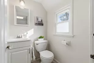 737 Whitcomb St, Kalamazoo, MI 49008 - Photo 12