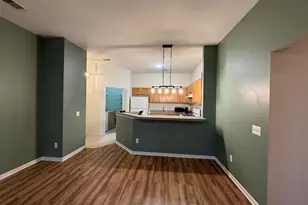 2782 S Knightsbridge Cir, Ann Arbor, MI 48105 - Photo 2