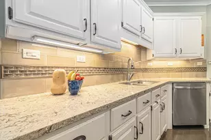 2031 N Cross Creek Dr SE, Grand Rapids, MI 49508 - Photo 10