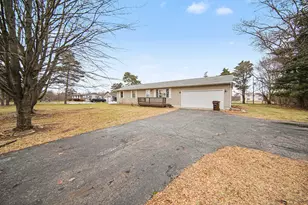 4025 Oakley Rd, Stockbridge, MI 49285 - Photo 2