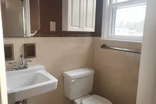 202 Cedar St, Decatur, MI 49045 - Photo 12