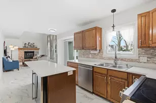 5698 Tradewind Dr, Portage, MI 49024 - Photo 10