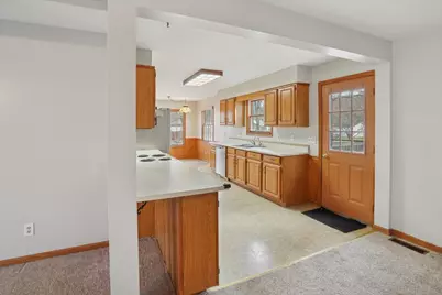 107 S Center Street, Eaton Rapids, MI 48827 - Photo 18
