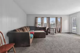 70070 Kenmore Dr, Edwardsburg, MI 49112 - Photo 4