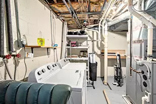 919 Lawndale St, Ludington, MI 49431 - Photo 22