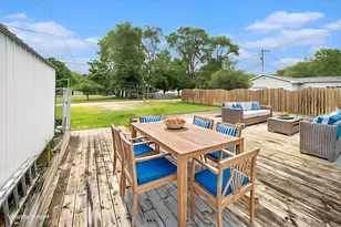 919 Lawndale St, Ludington, MI 49431 - Photo 24