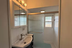 919 Lawndale St, Ludington, MI 49431 - Photo 10