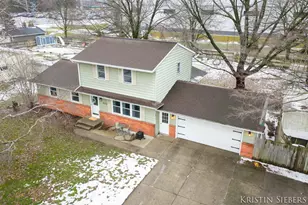 8252 Lamplight Dr, Jenison, MI 49428 - Photo 32