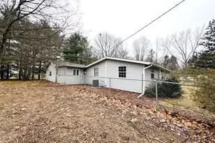 1404 Mould Ave, Niles, MI 49120 - Photo 2