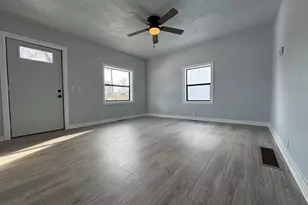 207 W Railroad St, Dowagiac, MI 49047 - Photo 2