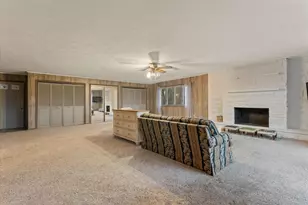 709 Park Shore Dr, Cassopolis, MI 49031 - Photo 8