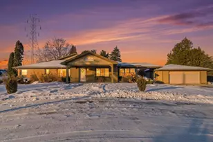 5272 W Liberty Rd, Ann Arbor, MI 48103 - Photo 2