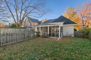 728 Montrose Ave, Kalamazoo, MI 49008 - Photo 36