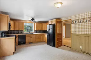 3650 Hogback Rd, Fowlerville, MI 48836 - Photo 32