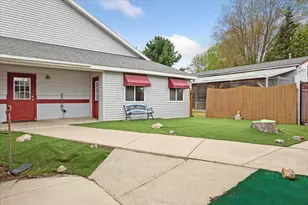 3650 Hogback Rd, Fowlerville, MI 48836 - Photo 4