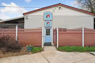 3650 Hogback Rd, Fowlerville, MI 48836 - Photo 8