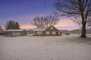 14634 Washington St, Marne, MI 49435 - Photo 2