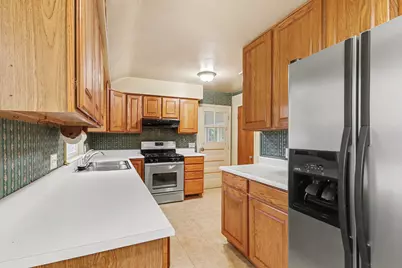1922 Indian Road, Portage, MI 49002 - Photo 6