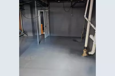 1024 S Grand Traverse Street, Flint, MI 48502 - Photo 18