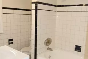 8205 E Outer Dr E, Detroit, MI 48213 - Photo 14