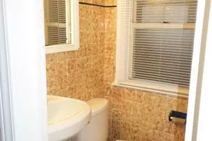 8205 E Outer Dr E, Detroit, MI 48213 - Photo 8