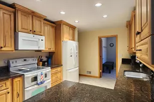 410 N Spencer Rd, Mears, MI 49436 - Photo 6