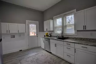 357 Cooper St, Jackson, MI 49201 - Photo 16