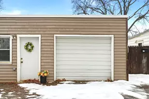 254 Holly St SW, Grand Rapids, MI 49548 - Photo 6