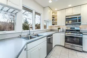 2277 W Huron River Dr, Ann Arbor, MI 48103 - Photo 16