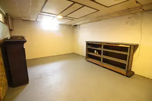 26095 Pattow St, Roseville, MI 48066 - Photo 14